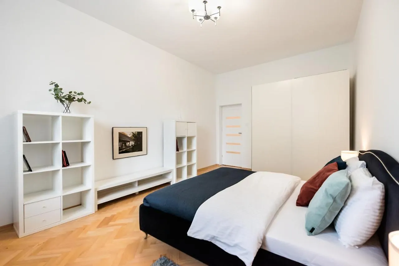 Metro Swietokrzyska Enchanting Apartment Warsaw 0*,  Poland
