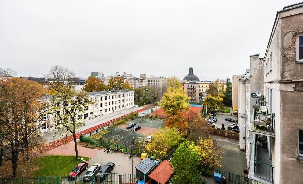 Metro Swietokrzyska Enchanting Apartment Warsaw